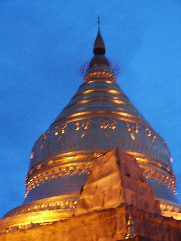 PICT3105_Shwezigon.JPG